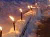 Des torches à l'entrée.