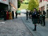 A défaut de la fanfare, la cornemuse fait beaucoup d'effet.