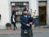 Ne nous posez pas la question, si nous avons regardé sous le kilt.