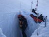 Profil stratigraphique au Glacier avec Sébastien Giraldi, chef de la sécurité à Glacier 3000.