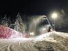 Les canons au travail pour préparer la piste.