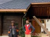 Le couvreur, Michel Perret et le menuisier, Lionel Pernet.