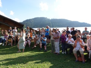 …par une foule nombreuse et enthousiaste ! …par une foule nombreuse et enthousiaste !