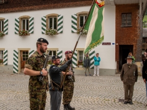 La garde et son drapeau