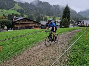 Lohan Isoz, du VTT Club des Diablerets, qui découvre cette discipline. Lohan Isoz, du VTT Club des Diablerets, qui découvre cette discipline.