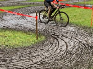 César Pittex, du VTT Club des Diablerets, qui découvre cette discipline César Pittex, du VTT Club des Diablerets, qui découvre cette discipline
