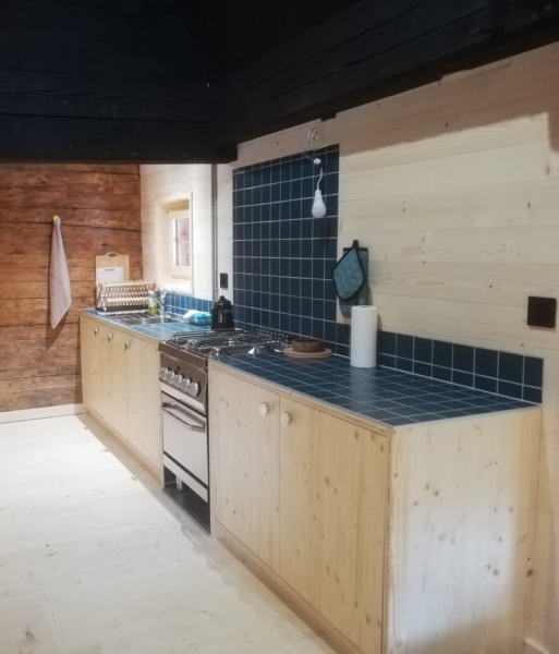 Cuisinière flambant neuve