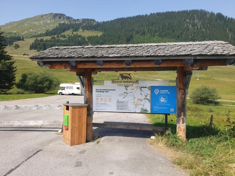 aire-camping-car-Mosses-01