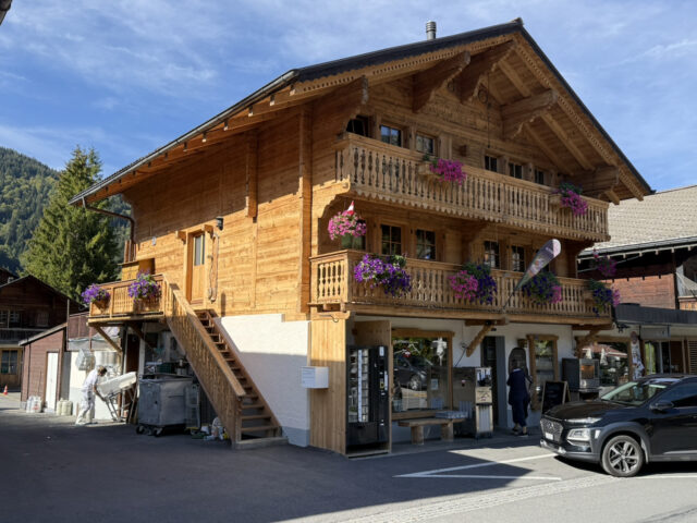 La Laiterie des Diablerets après sablage L’entreprise Stephan Vouillamoz fête ses 40 ans !