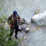 En pensées avec un ami pêcheur en rivières, touché trois fois par le deuil en quelques mois